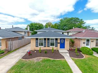 18014 Olympia Dr, Country Club Hills, IL