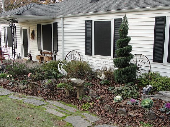 3rd image of 130 County Road 3576
