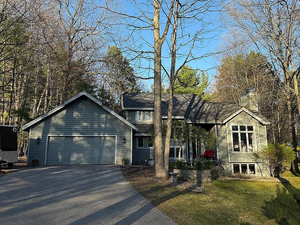 1st image of 3891 Village Circle Dr