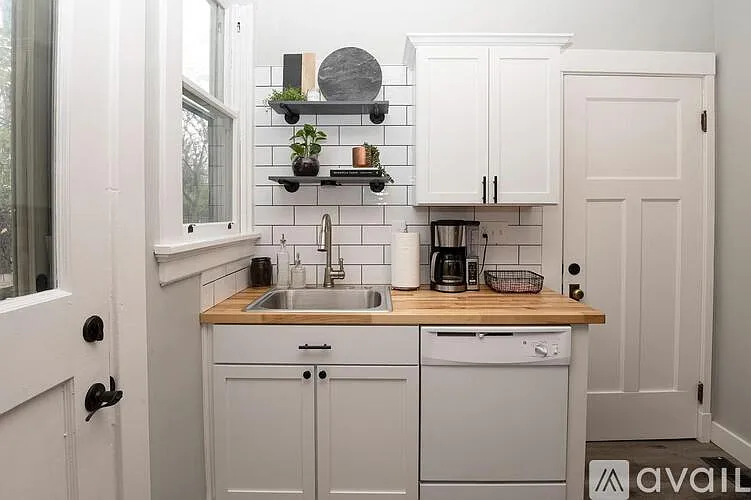 171 Woolper Ave #171 — Photo 5