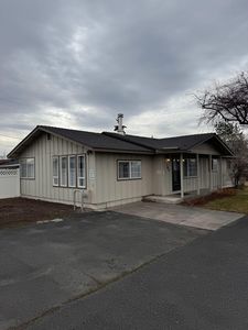 764 NW Maple Ave, Redmond, OR, 97756