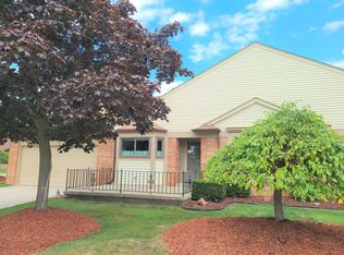 20333 Majestic Dr, Clinton Township, MI 48036