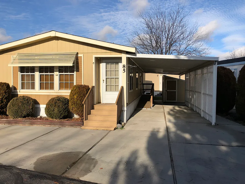 85 S Young Ln #85