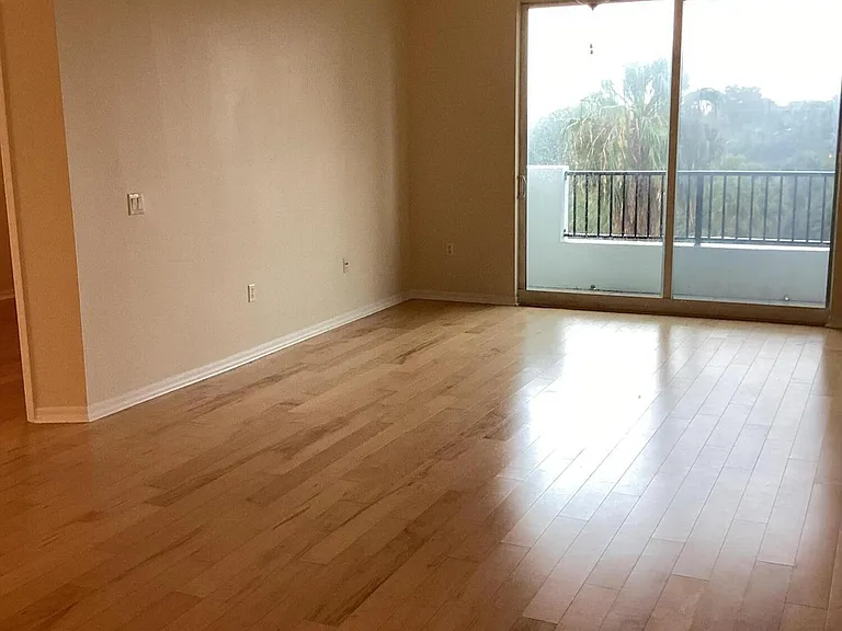 2421 NE 65th St #506 — Photo 26