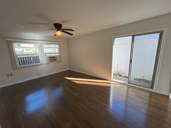 3rd image of 1706 N Hollywood Way #35403