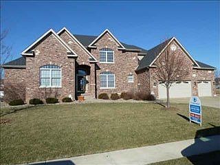 18 Stonebrook Ct Bloomington IL 61704 Zillow