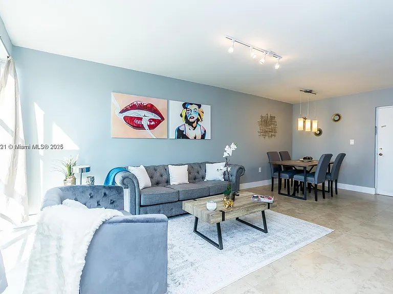 17620 Atlantic Blvd #519 — Photo 4