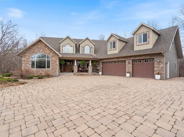 5023 Red Cedar St, Hermantown, MN 55811