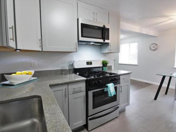 3195 W Alabama Pl