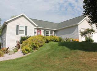 995 Lexington Way, Waterloo, WI 53594