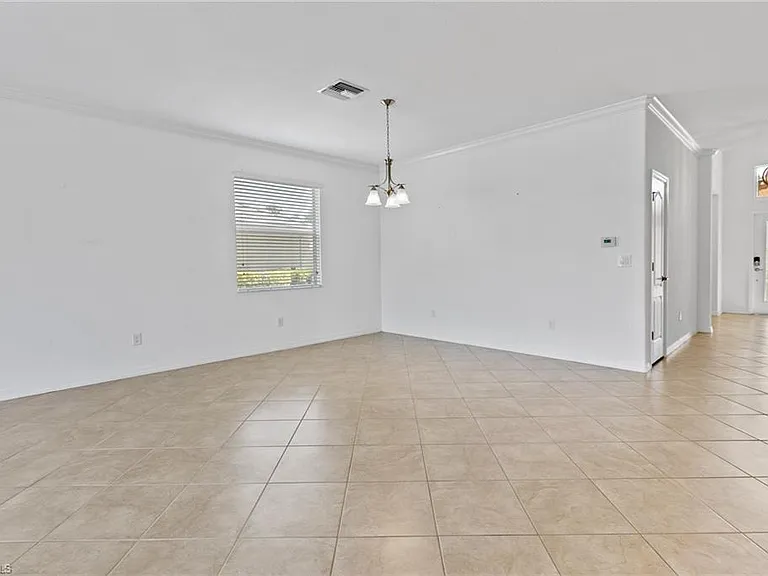 7959 Princeton Dr — Photo 9