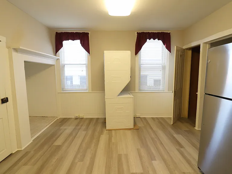 151 E Main St #1 — Photo 11
