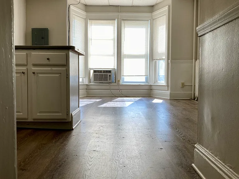 85 Park Ave #3 — Photo 11