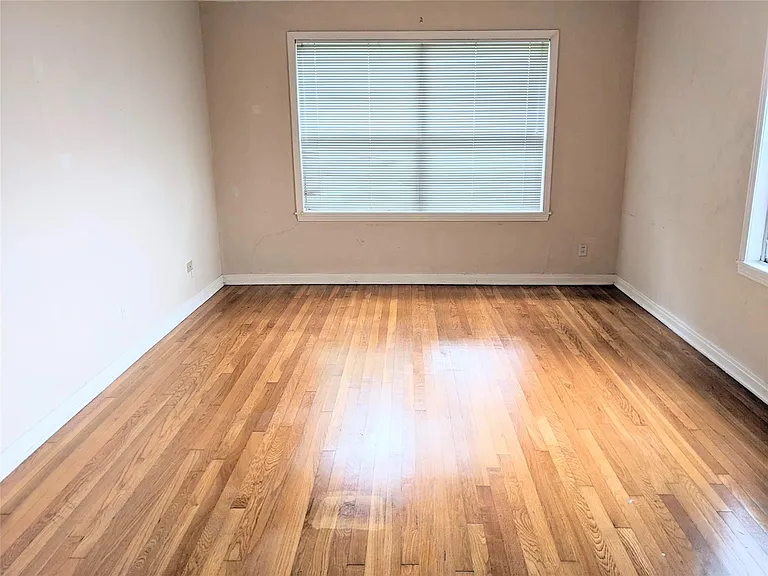 5559 Aspen St — Photo 7