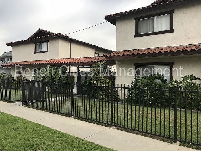 1st image of 13932 Coteau Dr APT 8