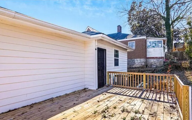 684 S Elizabeth Pl NW — Photo 17