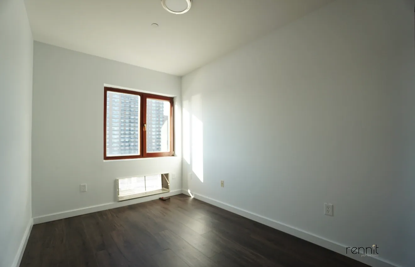 2 bed, 1100 sqft, $4,200 — Photo 3