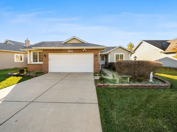 18399 Spring Beach Dr, South Bend, IN 46637