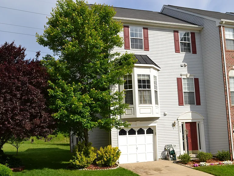 5175 Ballycastle Cir — Photo 1