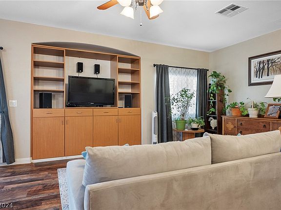 4th image of 1066 Pleasure Ln Unit 103