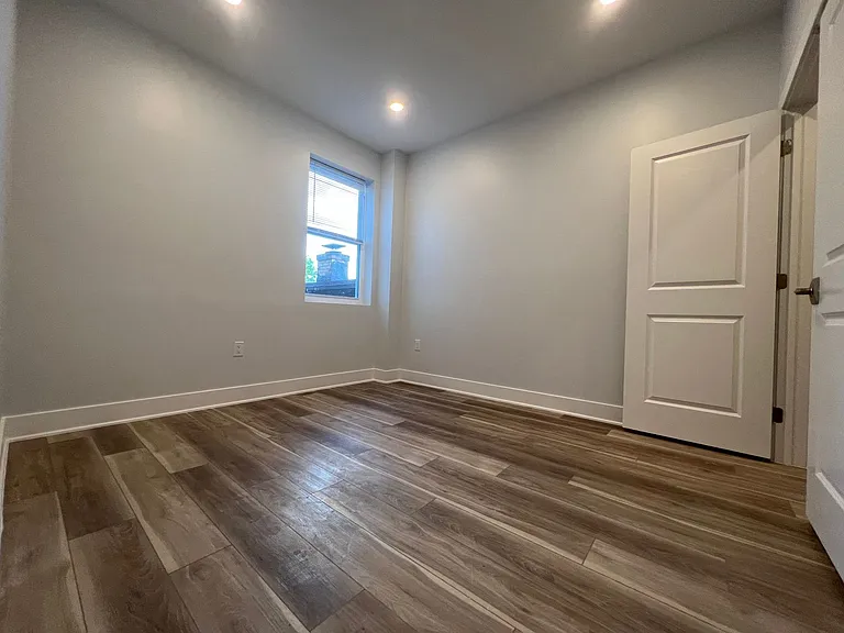 4937 Chestnut St — Photo 19