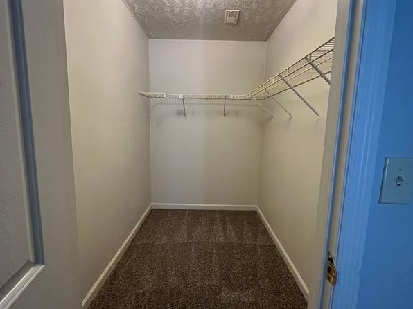 Leighton Court - 1015 (B-H), 1015 18th St #B4, Vienna, WV 26105