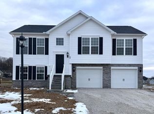 22 Meadow Ln #19, Hanover, PA 17331