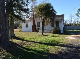 417 6th St, Chipley, FL 32428