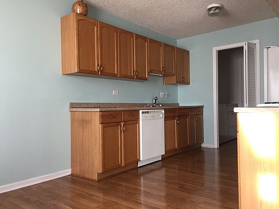 3rd image of 1741 Bell Dr