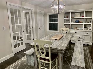 221 Conlyn Ave, Franklin, MA 02038