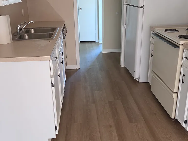 903 Simpson Rd #A — Photo 3