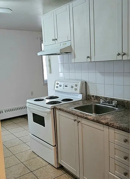 2870 Tecumseh Rd W #101 — Photo 3