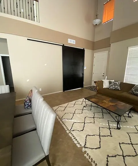 W Paradise Ln — Photo 8