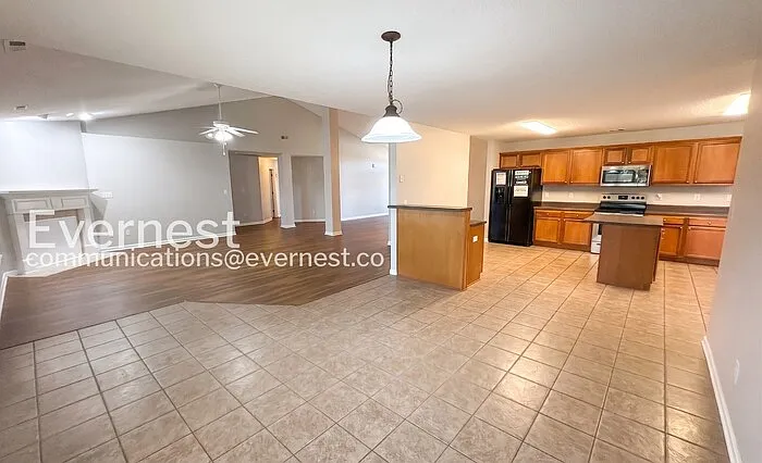 113 Coldsprings Dr — Photo 3
