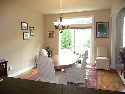 Dining room.