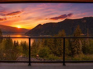 500 Old Spallumcheen Rd #102, Sicamous, BC V0E2V3