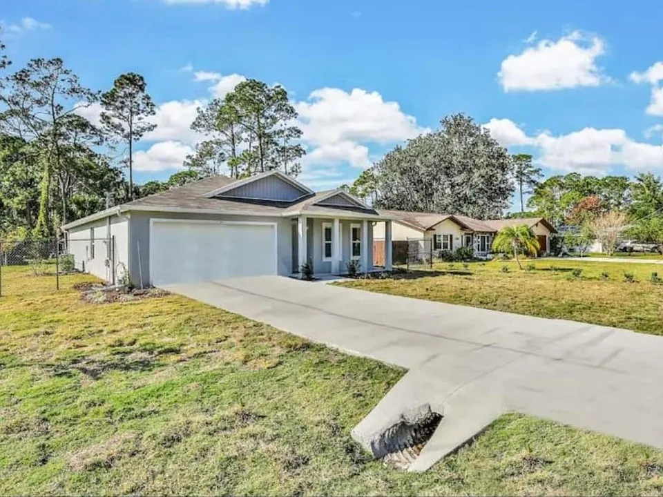 19 Bracken Ln