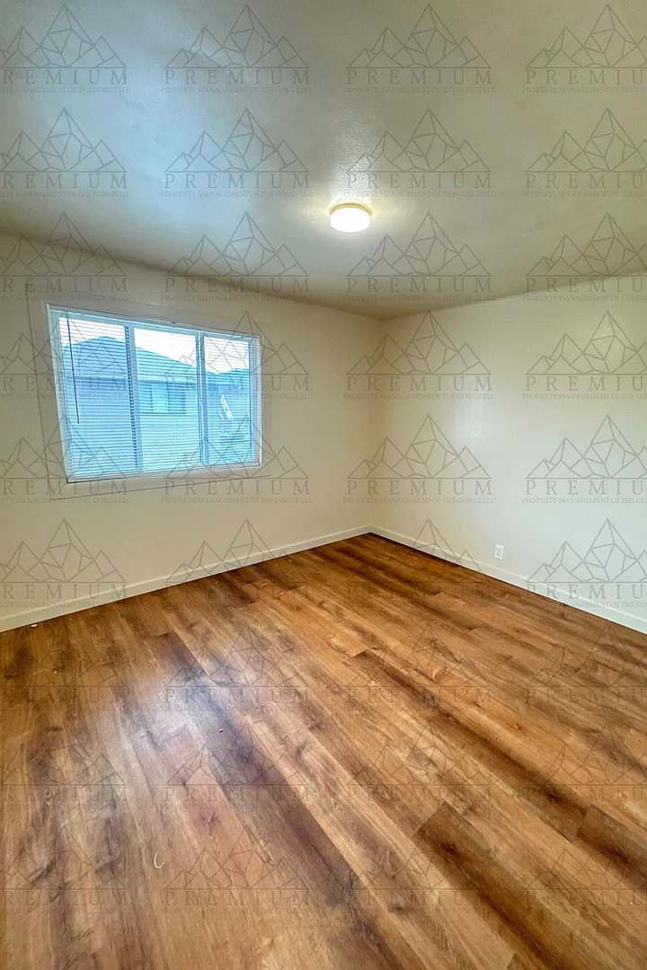 Court Royal Apartments — Photo 3