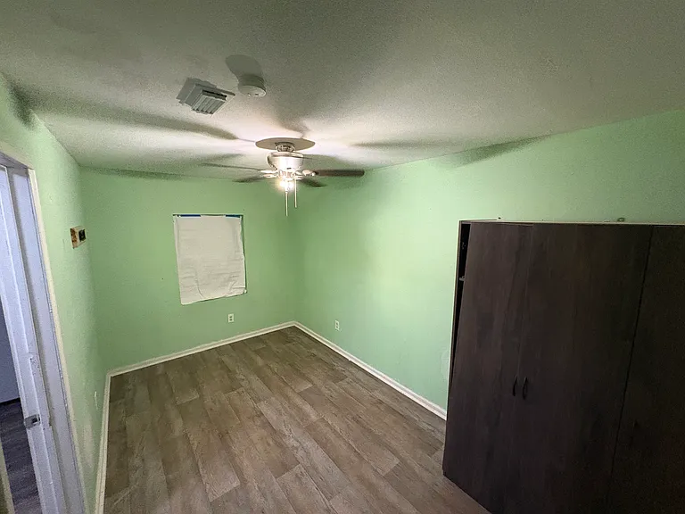 2912 Bonham St — Photo 10