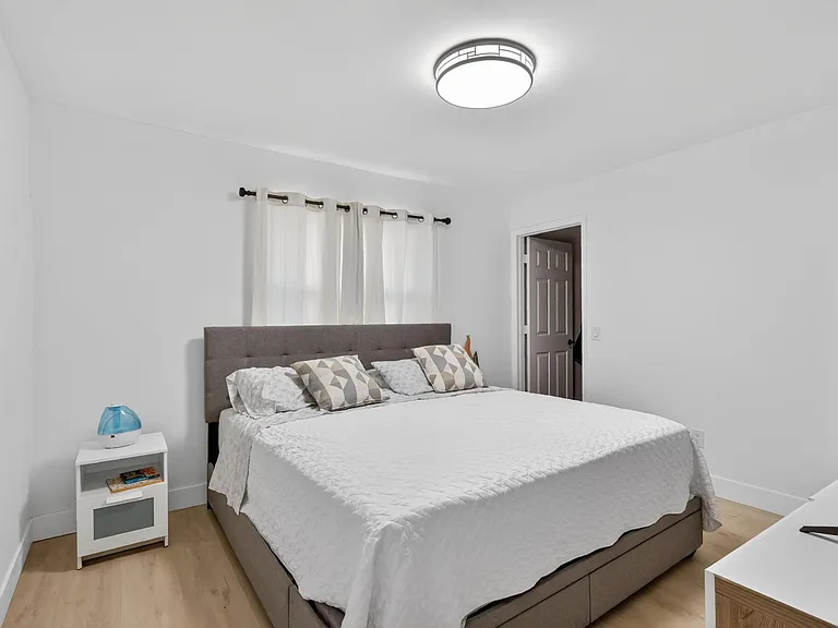 481 SW Aster Rd — Photo 33