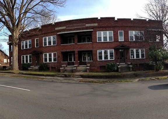 2nd image of 111 W Unaka Ave