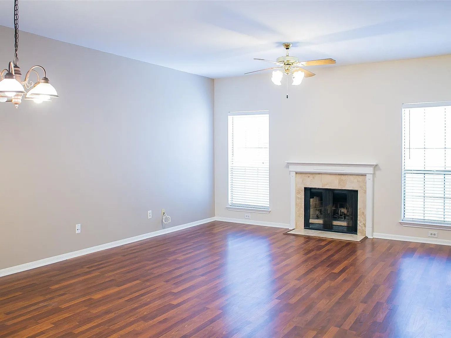 2 bed, 2.5 bath, 1600 sqft, $1,750 — Photo 4