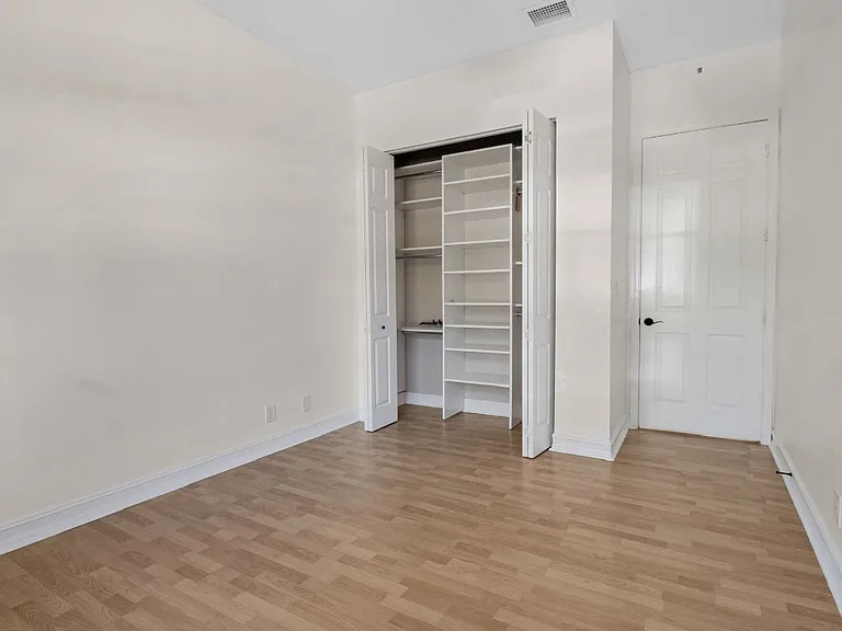 1680 SW 14th Dr — Photo 20