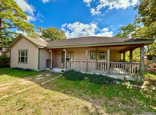 128 Dunning, Gonzales, TX 78629
