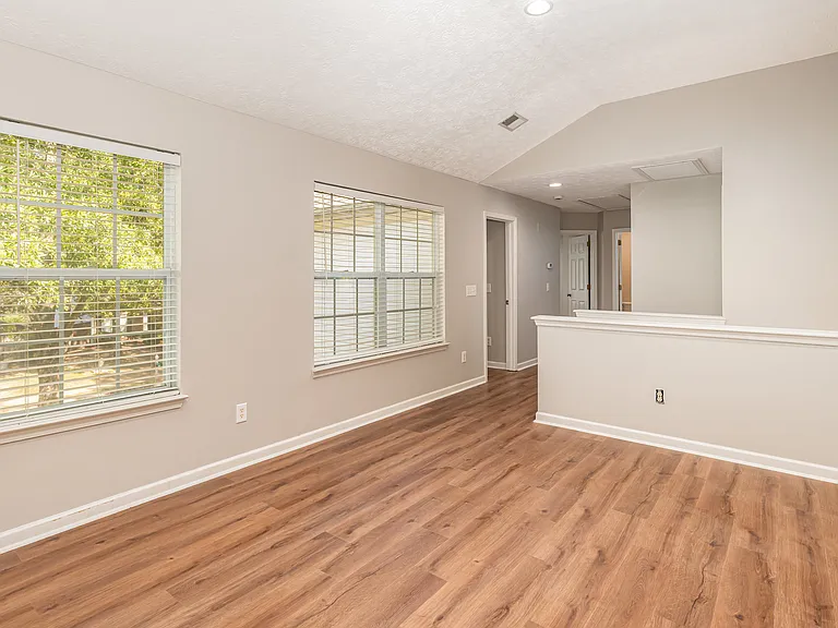 3131 Winberry Dr — Photo 10