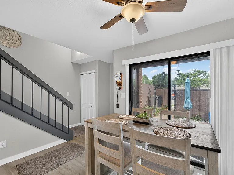 1421 W Edgerton Ave — Photo 4