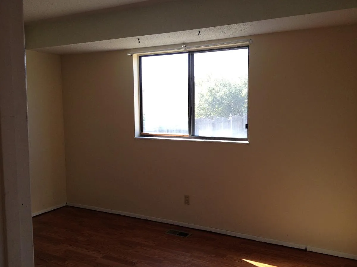 3 bed, 1.5 bath, 1090 sqft, $1,750 — Photo 2