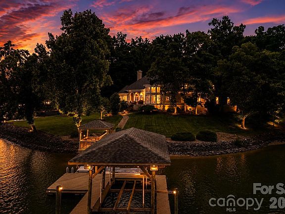 3rd image of 2161 Windy Oaks Rd