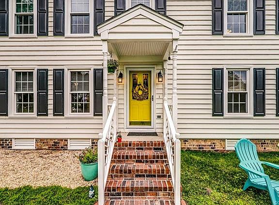 4th image of 9528 Catesby Ln