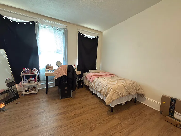 56 Park Vale Ave #9A — Photo 5